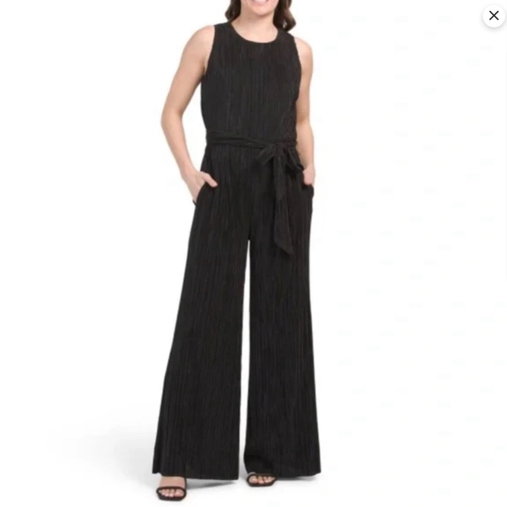 NWT Anne Klein Black Pleated Pant Jumpsuit Jumper Size 2 - Picture 1 of 8